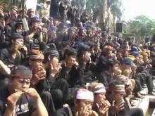 Embedded thumbnail for 370 orang memainkan Karinding
